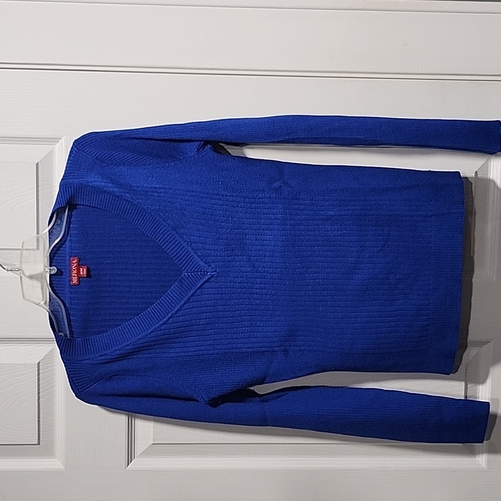 V-neck sweater